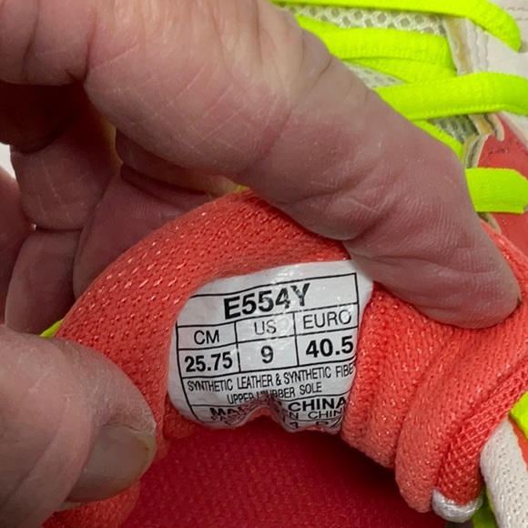 Men’s ASICS sneakers - Picture 4 of 5